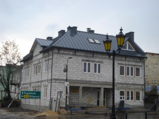 Producent Ruukki, Model Classic SR35-475B, powłoka: poliester mat, kolor:RR23 grafitowy.